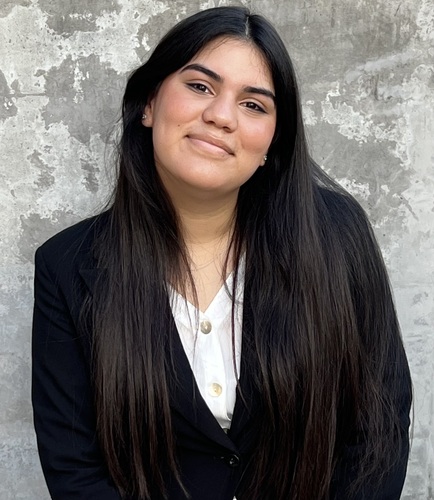 Mina M - Miami Dade Babysitter