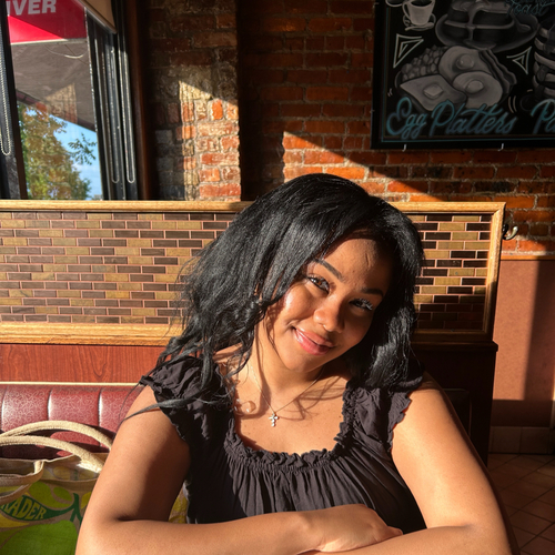 Nyela R - SUNY Fredonia Babysitter