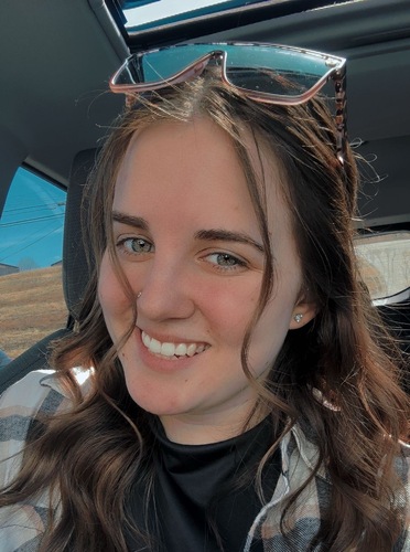 Anna M - Community College of Vermont Babysitter