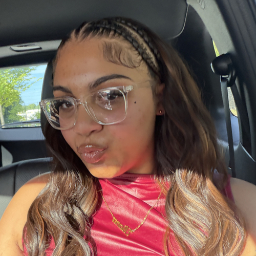 Eliana G - Massasoit Community College  Babysitter