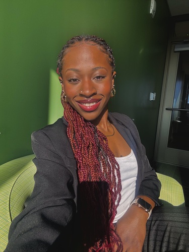 Italya C - TSU Babysitter