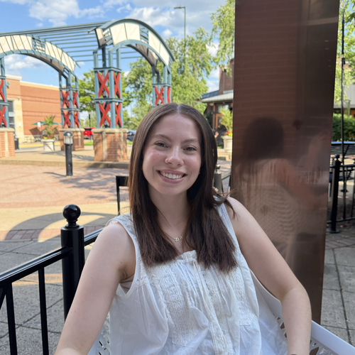 Ileana H - MTSU Babysitter