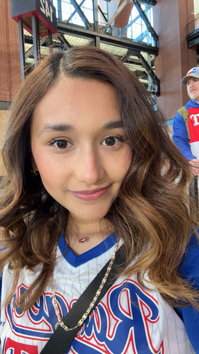 Leslie R - Dallas County Community College District Babysitter