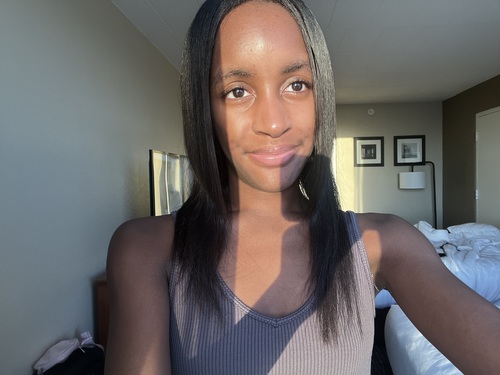 Ladasia M - Lander Babysitter