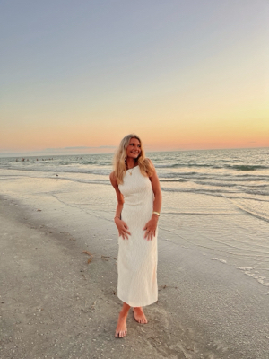 Mary S – Belmont Student Seeking Babysitting Jobs