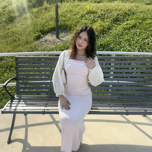 Jaylee G - Undefined Babysitter