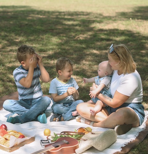 Regina W - GCU Babysitter