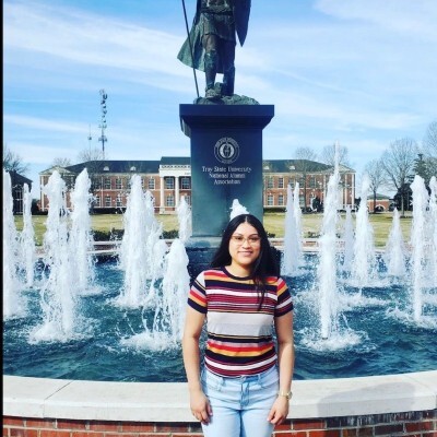 Gloria M - Troy Babysitter