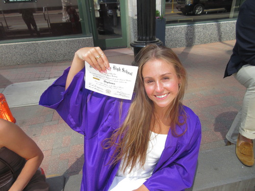 Ella L - Central Missouri Babysitter