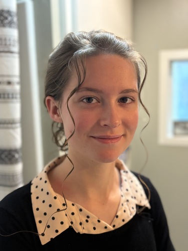 Joelle V - Baton Rouge Community College  Babysitter