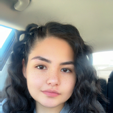 Kayla M - Fresno City College  Babysitter