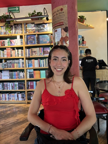 Gabriela M - NLU Babysitter