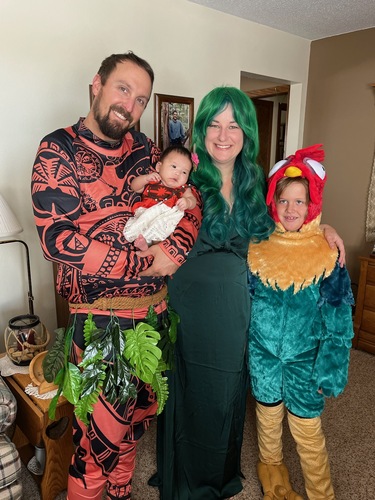 Laura H - USD Babysitter