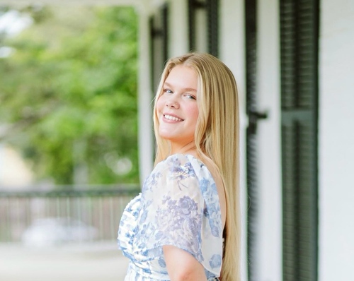 Helen C - LSU Babysitter