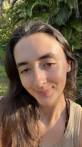 Abigail H - UH Hilo Babysitter