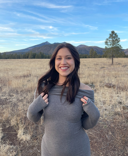 Ashley D - NAU Babysitter