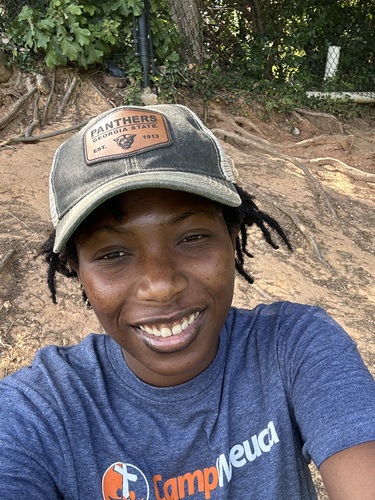 Vivian O - Georgia State Babysitter