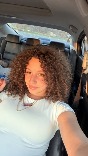 Destiney A - Tunxis Community College  Babysitter