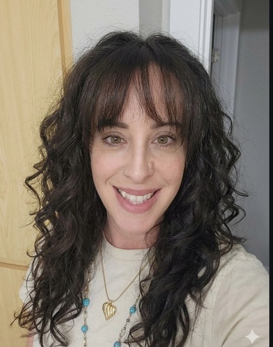 Tia H - Lower Columbia College  Babysitter