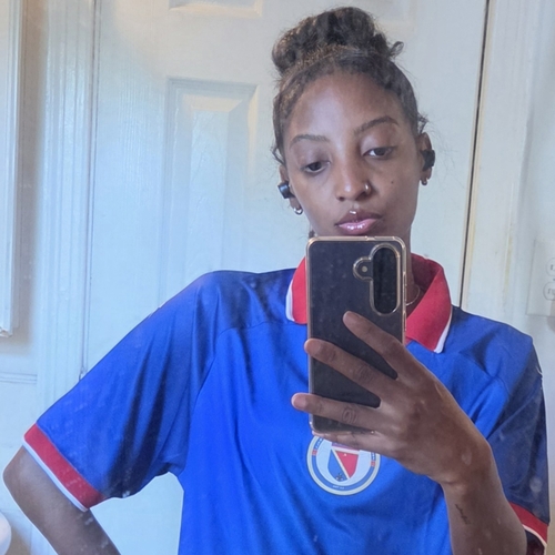 Destanee L - LSUA Babysitter