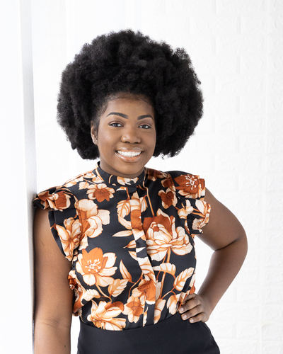 Jazmyne K - UTSA Babysitter