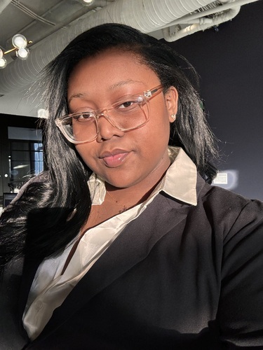 Olivia L - UDC Babysitter