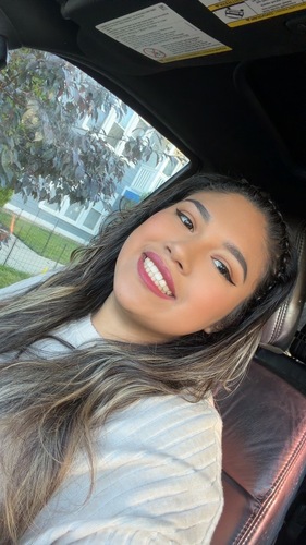 Emely M - NLU Babysitter