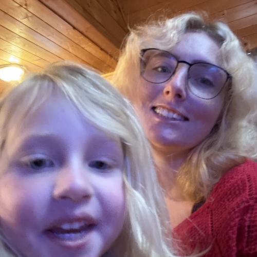 Joscelyn W - Troy Babysitter