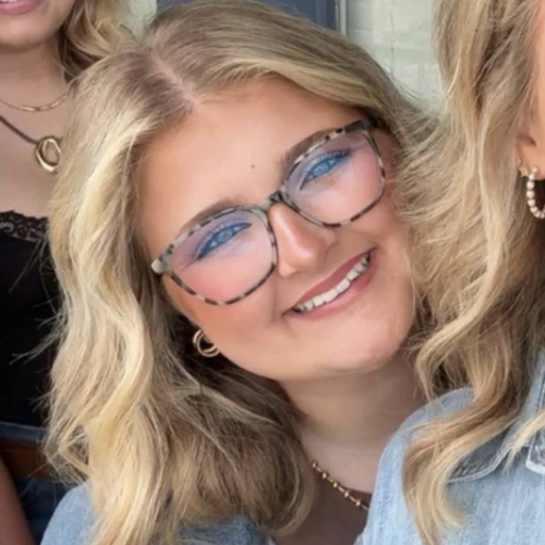 Aubrey B - Jacksonville State Babysitter