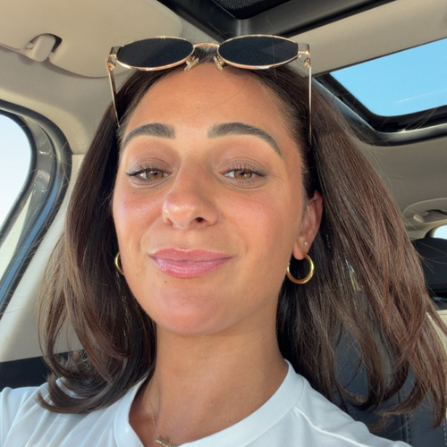 Alexandra F - UNH Babysitter