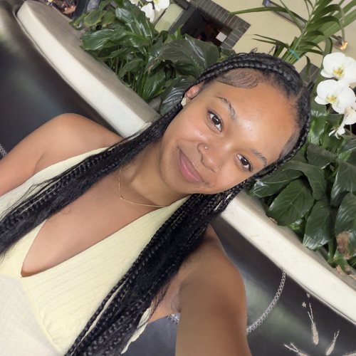 London W - Undefined Babysitter