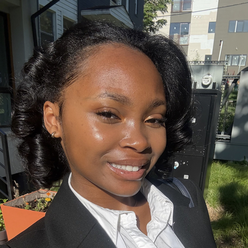 Chelseaparis H - Spelman Babysitter