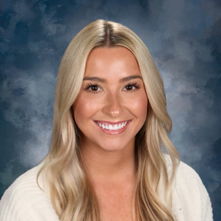 Ellie B - John Carroll Babysitter