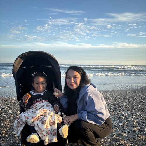 Lizbeth M - Maricopa Community Colleges  Babysitter