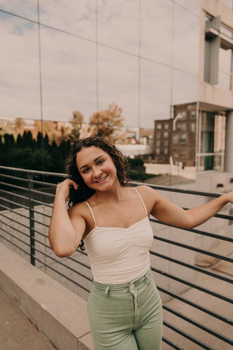 Larissa M - Central Babysitter