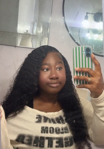 Ra’Myah C - Valencia Babysitter