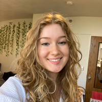 Harper M – St. Olaf Student Seeking Babysitting Jobs