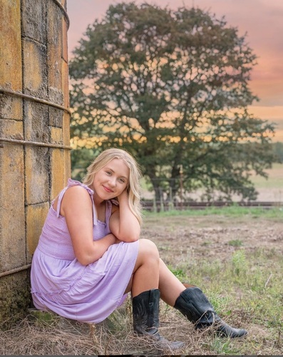 Lilly D - Lower Columbia College  Babysitter