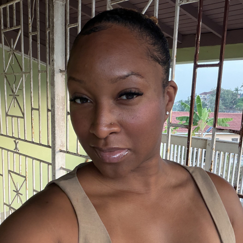 Shalae M - Lincoln Babysitter