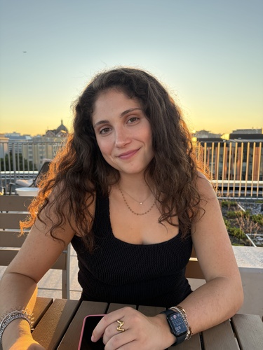 Grace M - Elon Babysitter