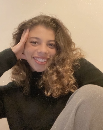 Caylin Y - USC Babysitter