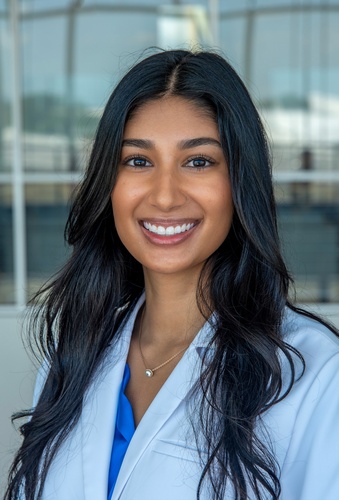 Trisha B - UF Babysitter