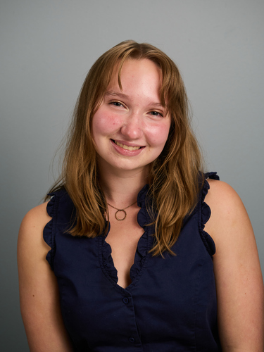 Mae G - Belhaven Babysitter