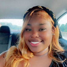 Dshanti B - UNO Babysitter