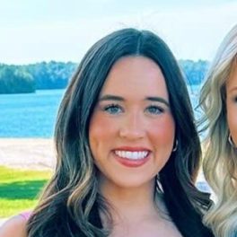 Olivia G – Auburn Student Seeking Babysitting Jobs