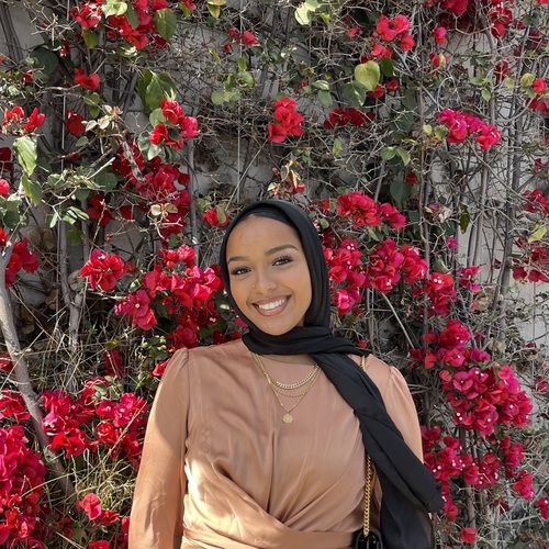 Dania M – UC Davis Student Seeking Nanny Jobs