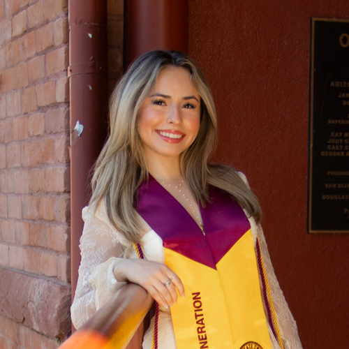 Vanesa M - University of Arizona Babysitter
