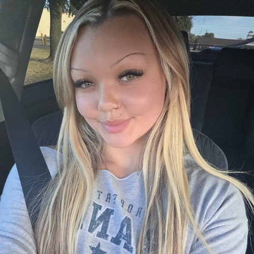 Samara R - Paris Junior College  Babysitter