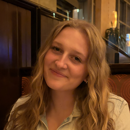 Sophia W - Utah State University Eastern Babysitter