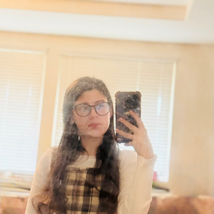 Jaina M – Sierra Student Seeking Babysitting Jobs